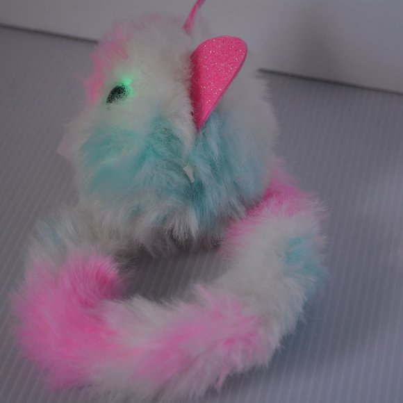 PATCHES WHITE PINK MINT Pomsies Pom Pom Wearable Plush Interactive Pet Toy WORKS - Picture 3 of 11